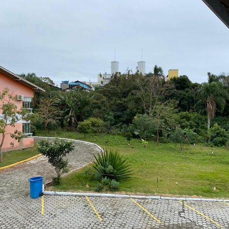 Apto 251 - Condominio Solar Das Bromelias Bombinhas Luaran gambar